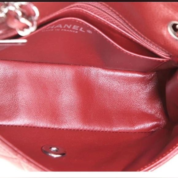 CHANEL MINI RECTANGULAR SINGLE FLAP RED CAVIAR WITH FOUR GROMMETS - Picture 5 of 9